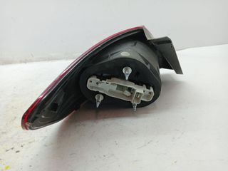 PILOTO TRASERO DERECHO VOLKSWAGEN PASSAT CC (357)