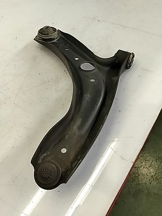 BRAZO SUSPENSION INFERIOR DELANTERO IZQUIERDO HYUNDAI BAYON