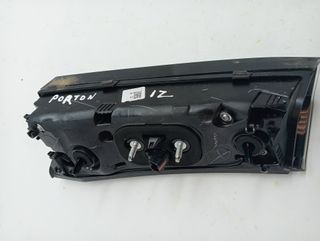 PILOTO TRASERO IZQUIERDO INTERIOR PEUGEOT 2008 (P1) (4)