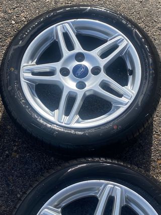 Llantas Ford Fiesta 2017