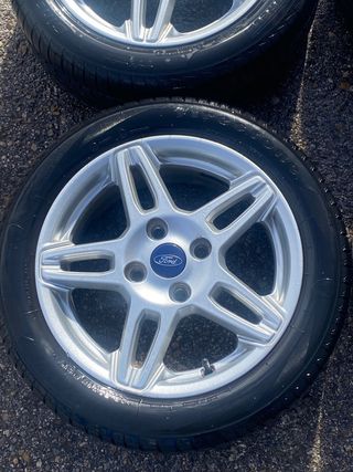 Llantas Ford Fiesta 2017