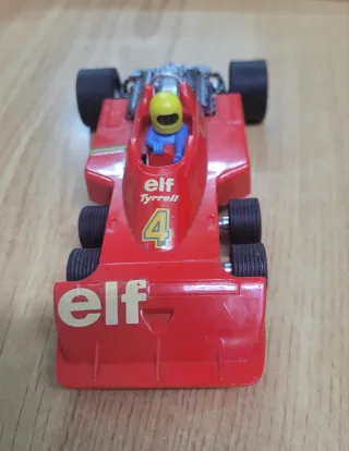 Coche Scalextric Tyrrell P34 6 Ruedas