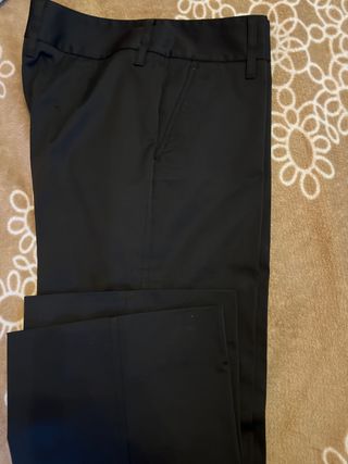 Pantalon de vestir talla 44 Mango