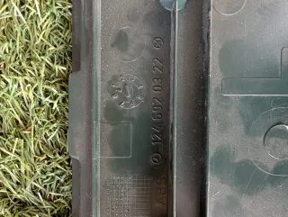 Revestimiento de columna pilar B cubierta inferior