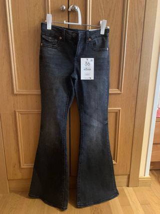 Vaqueros Stradivarius Talla 36 sin estrenar