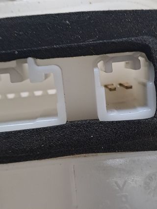 CERRADURA PUERTA DELANTERA DERECHA SUBARU FORESTER S11 (SG)