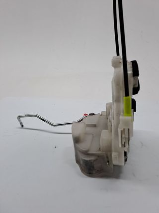 CERRADURA PUERTA DELANTERA DERECHA SUBARU FORESTER S11 (SG)