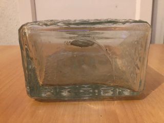 Bottiglia per liquori in vetro con tappo