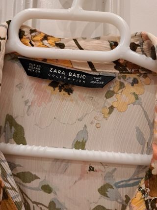 Camisa Zara flores beige y amarilla