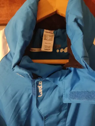 Traje de esquí azul y blanco 10años,140cm más o m