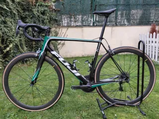 Bicicleta de carretera Fuji SL Caja Rural Talla 58