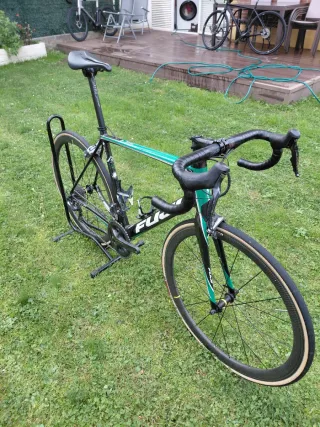 Bicicleta de carretera Fuji SL Caja Rural Talla 58