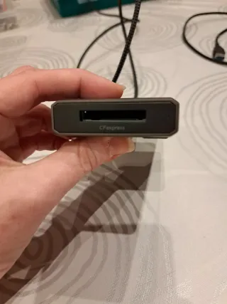 Lector Tarjetas SanDisk CFexpress Profesional