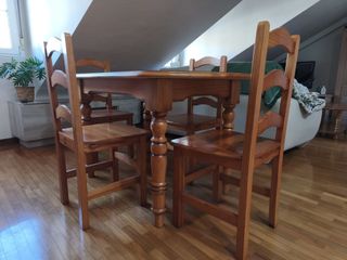 Salón completo de roble