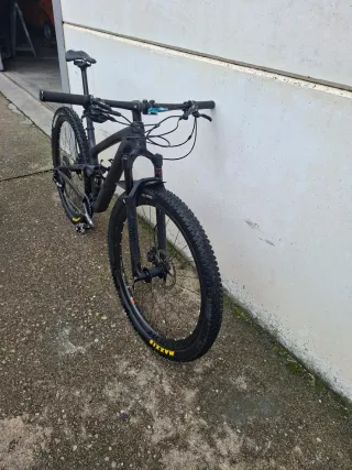 Bicicleta Trek top fuel 9.8 Montaña Carbono