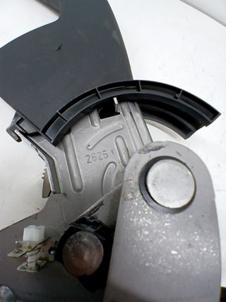 PALANCA FRENO DE MANO DACIA SANDERO (3)