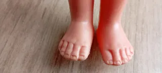 Muñeca Leslie Famosa 1980 Novia y vestido cuadros