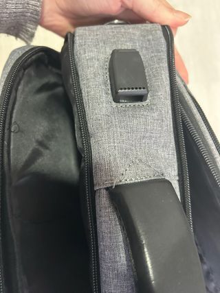 Mochila maletín ordenador viaje gris