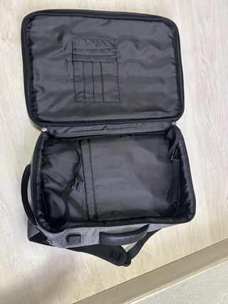 Mochila maletín ordenador viaje gris