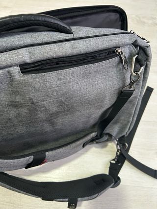 Mochila maletín ordenador viaje gris