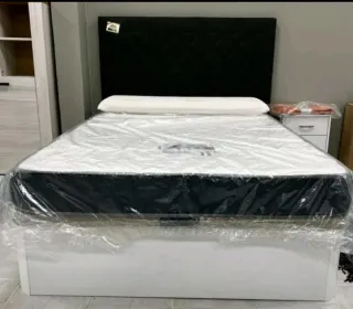 Canapé Cama Tapizado Negro y Blanco