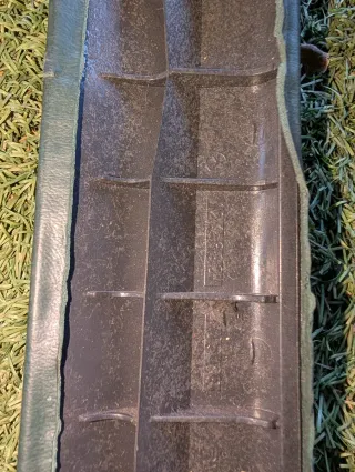 Molduras Pilar A W124 (2 unidades)