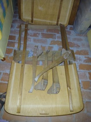 Mesa antigua extensible de madera