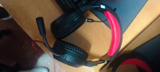 Teclado y Cascos Gaming Negros