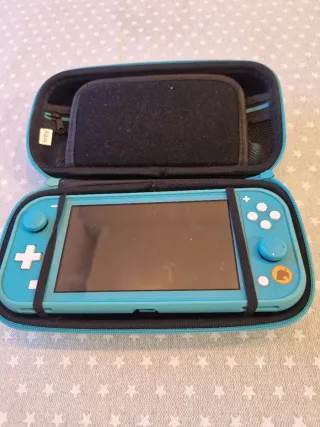 Nintendo Switch Lite Turquesa Animal Crossing