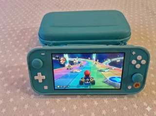 Nintendo Switch Lite Turquesa Animal Crossing