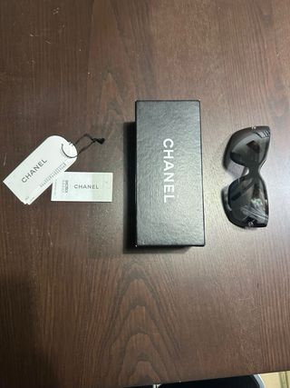Gafas de sol Chanel negras