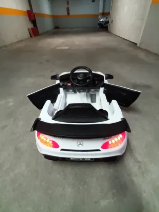 Coche Eléctrico Mercedes AMG Blanco