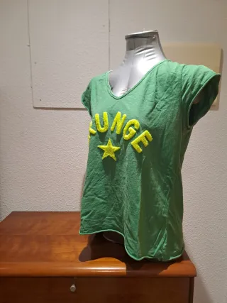 Camiseta verde ANDROMEDE PARÍS mujer