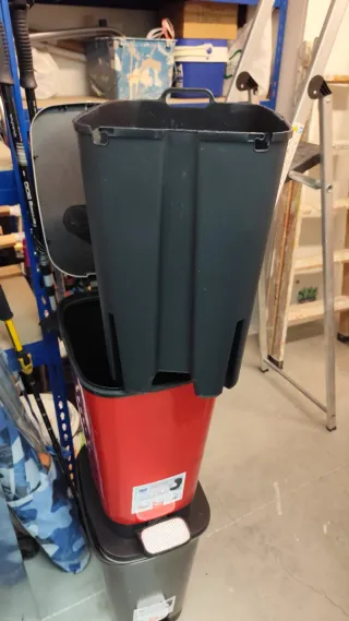 Dos Cubos de basura 30L