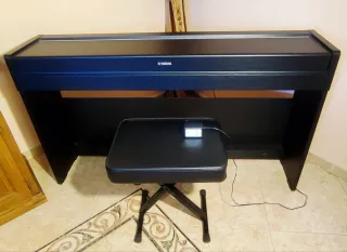 Piano digital Yamaha Arius YDP-S34