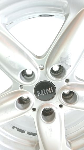 LLANTA MINI COUNTRYMAN (R60) (6)