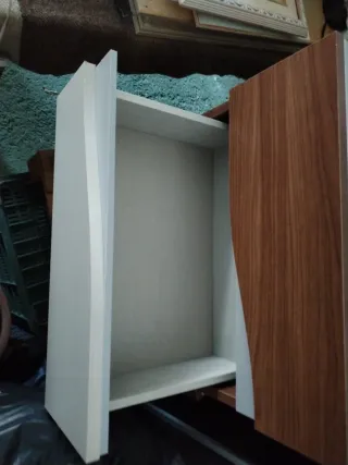 Pareja Mesitas de Noche Madera y Blanco