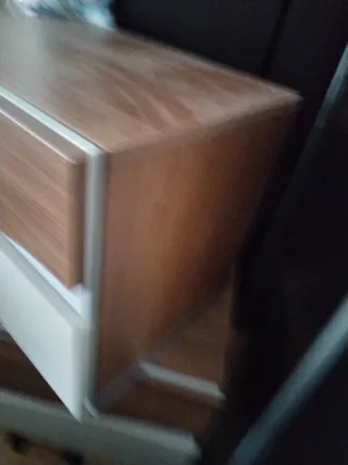 Pareja Mesitas de Noche Madera y Blanco