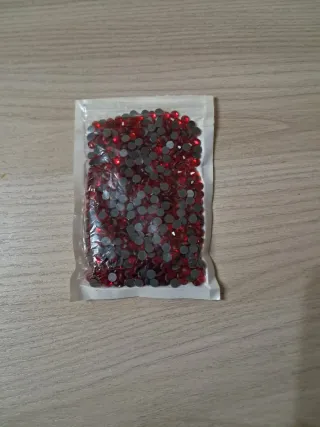 Strass Vetro Termoadesivi Rossi
