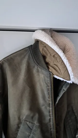 Cazadora Zara Bomber Cropped XS