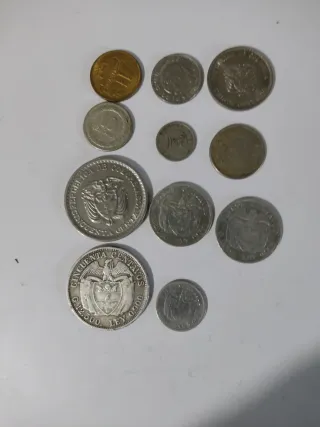 Monedas antiguas de Colombia, siete de plata