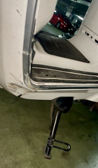 Lambretta V125 Special Blanca