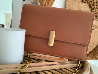 Bolso de mano marrón