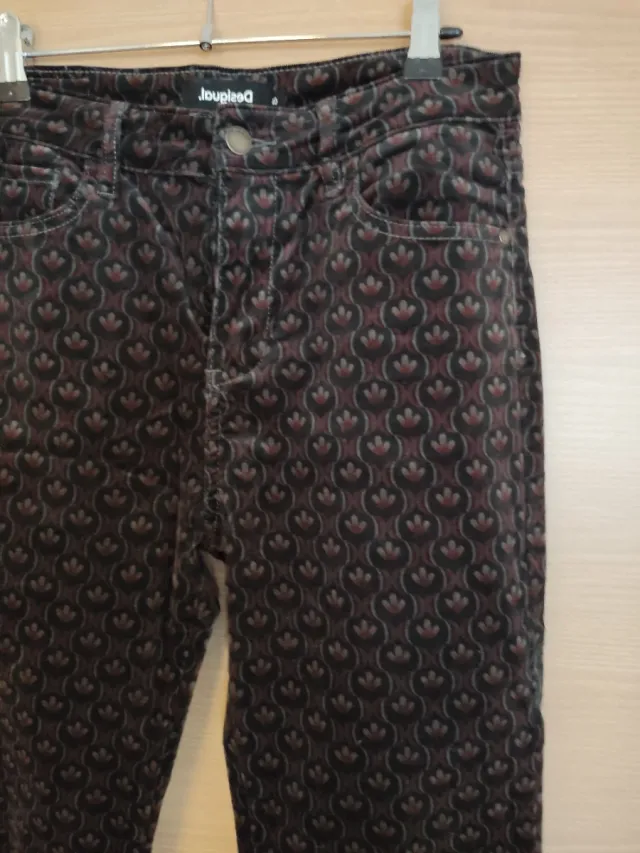 Pantalón Desigual estampado