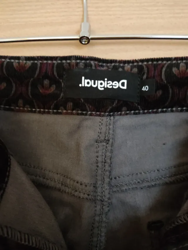 Pantalón Desigual estampado