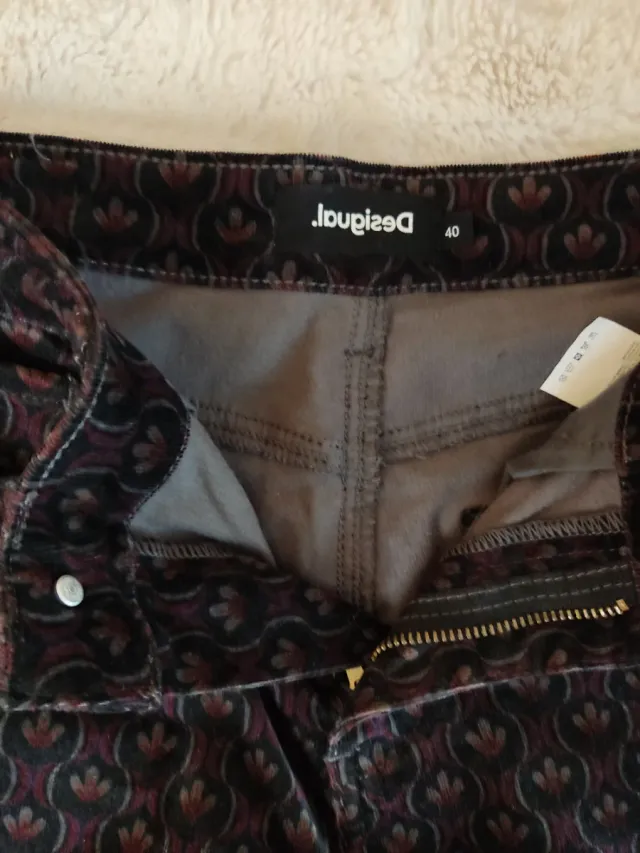 Pantalón Desigual estampado