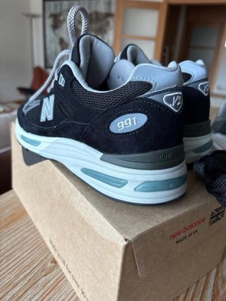 New Balance 991 v2 Negro Gris