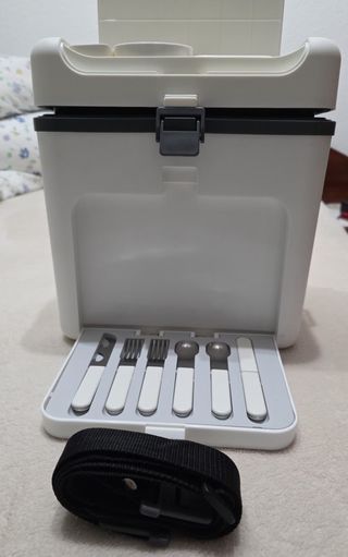 Mini nevera portátil blanca