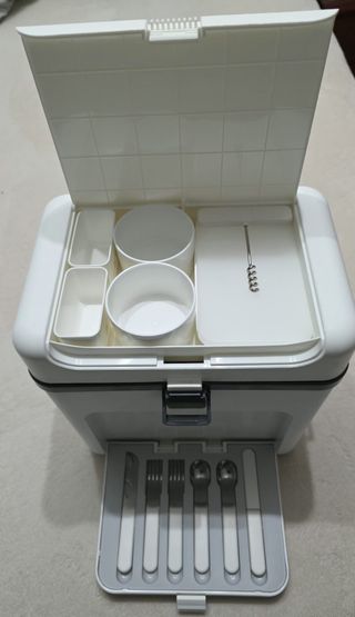 Mini nevera portátil blanca