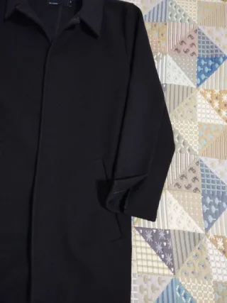 Elegante abrigo largo de invierno unisex negro